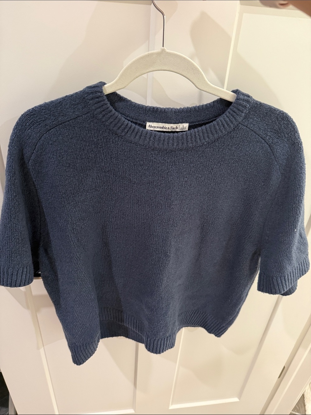 Abercrombie & Fitch Crew Neck Sweater in Gray Large Like New